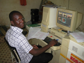 02 La Machine A Developper Les Photos